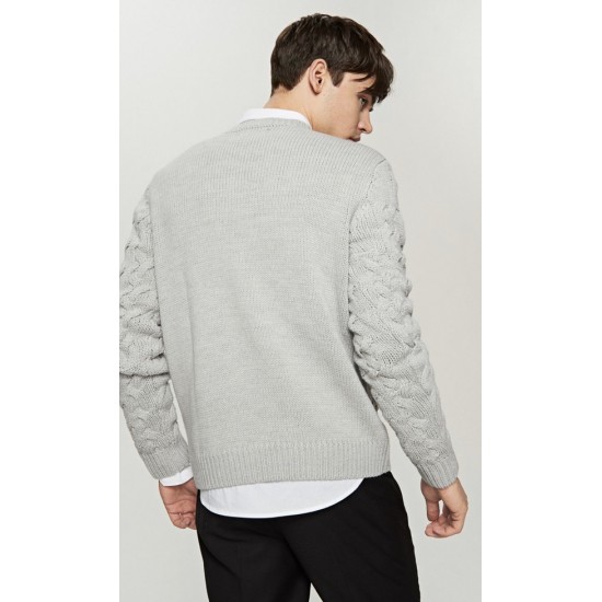 Reserved men's sweater, light gray with braid texture
